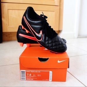 Nike // Tiempo Rio II FG soccer cleats